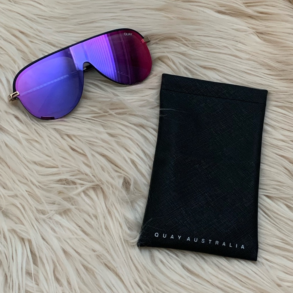 Quay Empire Sunglasses-JLO Inspired w/ case